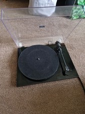Pro-Ject E1 Phono Record Player Black [possible issue see description]