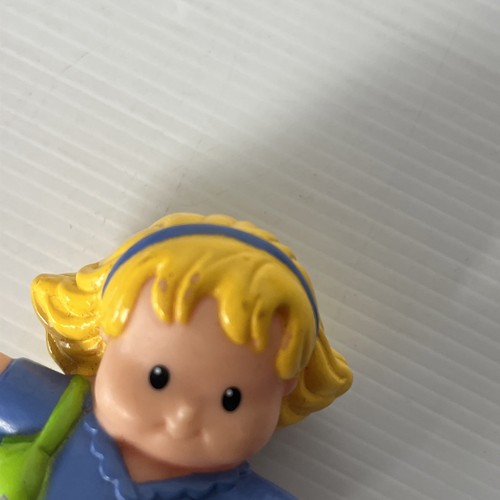 2001 Red Fisher Price Little People Tow /Car With Girl - Picture 12 of 13