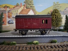 OO Gauge Triang R123 BR Maroon Horse Box Wagon - Running No.B542