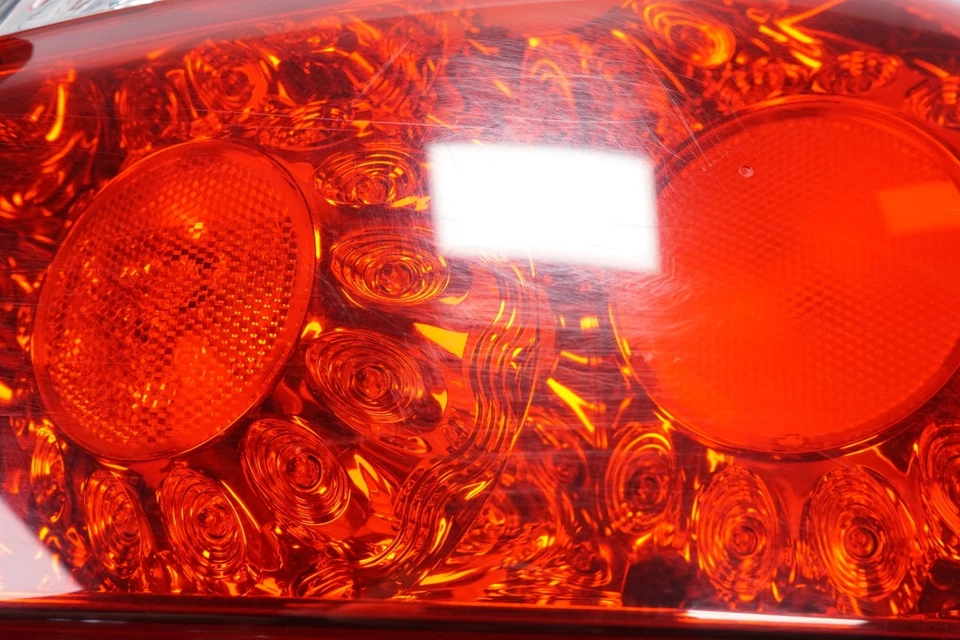 Lámpara de luz trasera derecha derecha Infiniti M35 M45 OEM 2008-2010 Foto 4 de 4