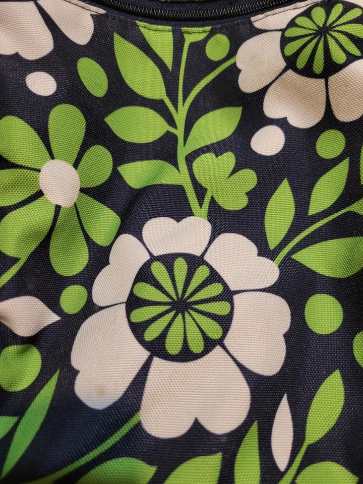 Mochila Vera Bradley Aligerada Lucky You Verde Azul Flores Con Estuche de Maquillaje Foto 3 de 4