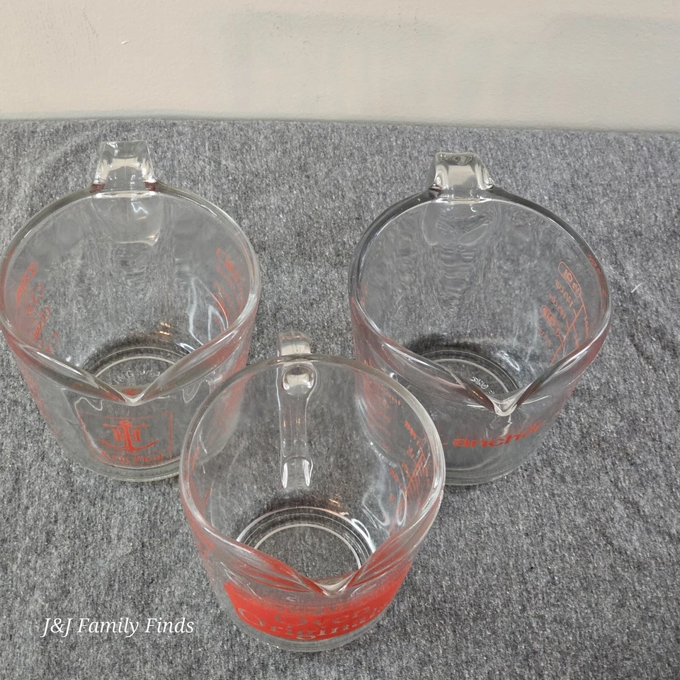 Vtg Anchor Hocking 2 Cup 16oz Measuring Cups LOT Of 3 USA Made 1/2 Litre - Image 3 of 4