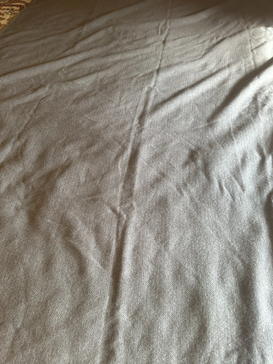 Calvin Klein Throw Blanket Grey Modern Soft Fall And Winter Car Or