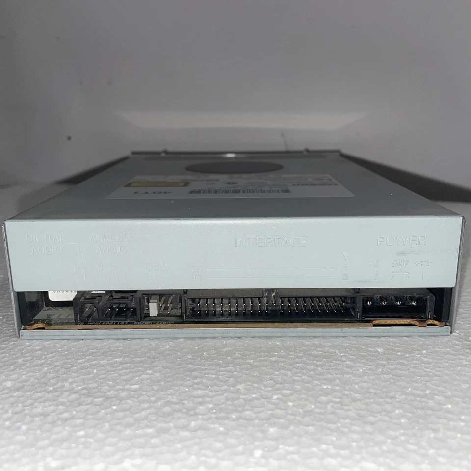 Compaq CRD-8400B P/N 388036-706 5,25 " Cd-Rom 40x Ide CD-rom - Image 2 of 2