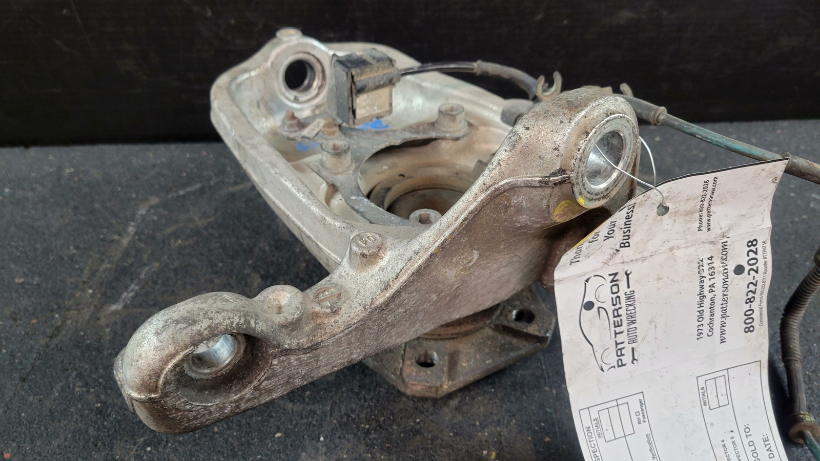 2005 MASERATI QUATTROPORTE M139 DRIVER FRONT SPINDLE STEERING KNUCKLE, 53K MILES