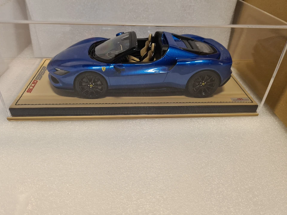 Ferrari 296 GTS Blu Corsa  1/18  lim. ed. 14/149 pcs FE037A  MR COLLECTION - Immagine 2 di 3
