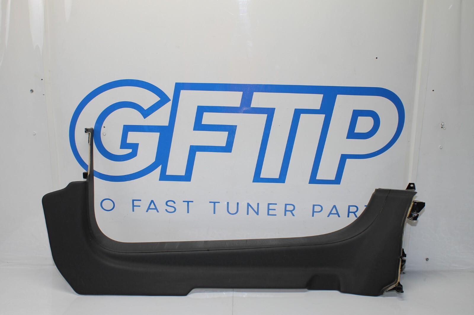 15-20 LAMBORGHINI HURACAN RH PASSENGER INNER ROCKER COVER KICK PLATE 4T1854904D
