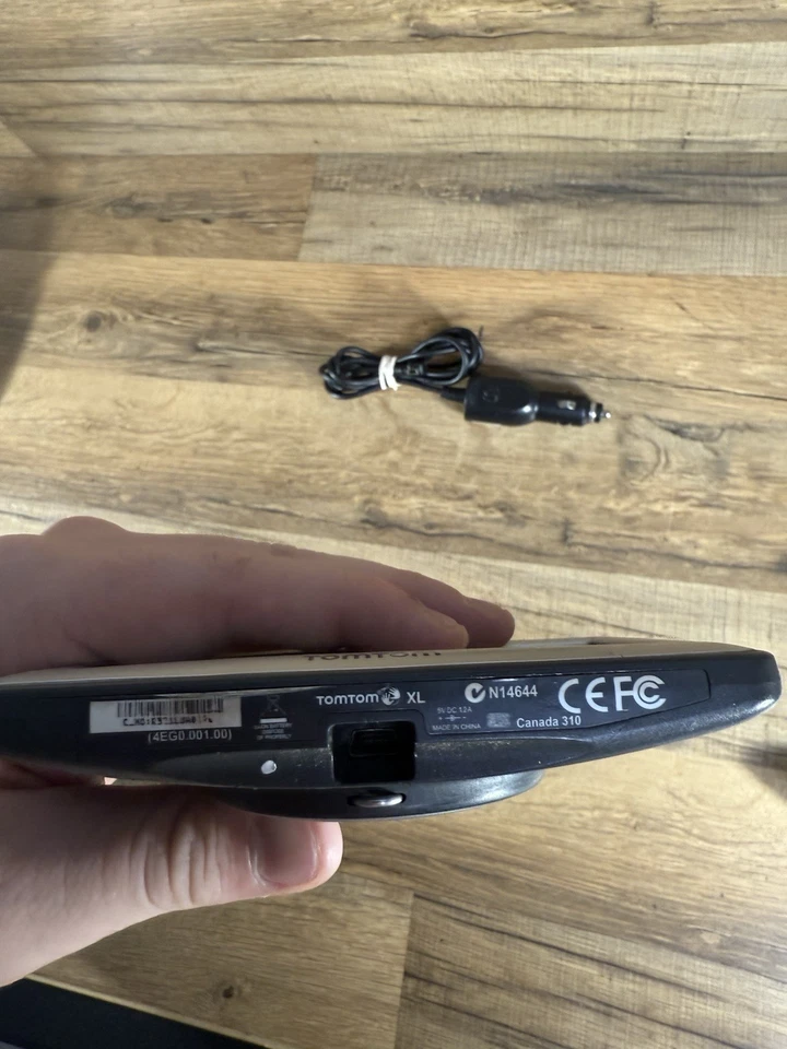 TomTom XL N14644 GPS Navigation Screen US Canada 310 Tested Works - Image 2 of 2