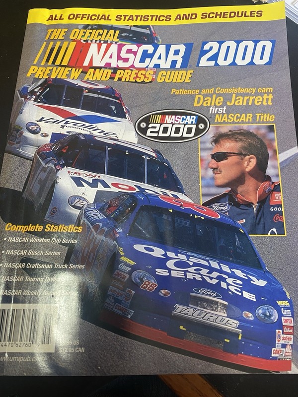 NASCAR 2000 Press Guide Jeff Gordon, Dale Jarrett, Bobby Labonte, Dale Earnhardt