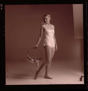 LQQK 3 vintage 1982 negative FABULOUS LINGERIE FASHION MODEL NEXT DOOR #51
