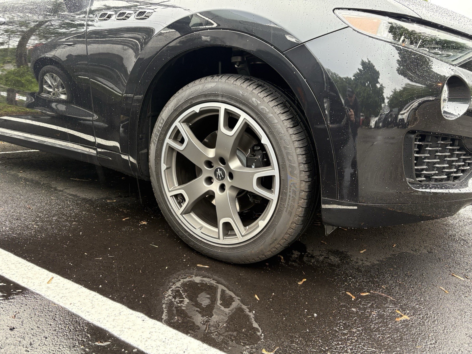 Maserati 20" Levante Wheels Rims w/ Pirelli Scorpion Tires 265/45 R20.  Set of 4