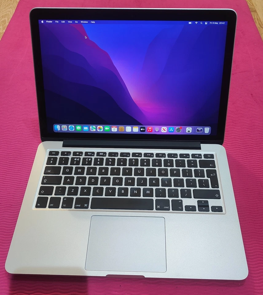 Apple MacBook Pro 13" 2015 · i7 · 16GB · 512GB, photo 1 of 5