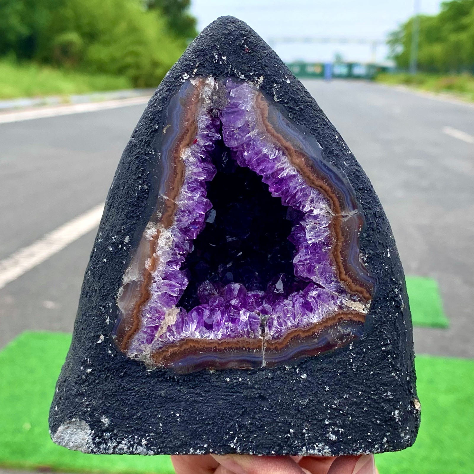 2.34LB Natural Amethyst Geode Quartz Cluster Crystal Specimen for Healing and Decor