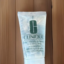 Clinique Dramatically Different Hydrating Jel...