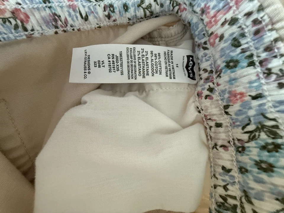 Jogger cargo Levi’s para niñas  Foto 4 de 4