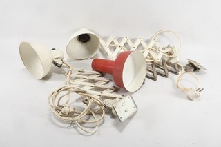 R06A21 3x metal table lamp scissor lamp 2x Kaiser Idell