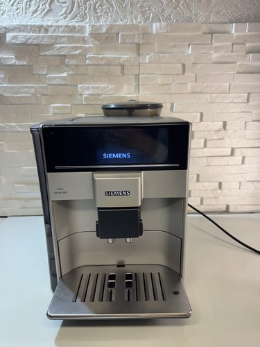 Siemens EQ.6 Series 300 Kaffeevollautomat-