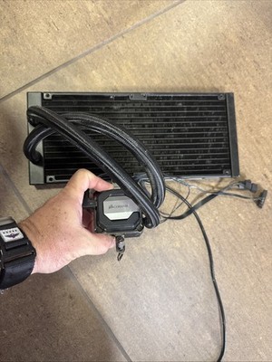 Corsair Hydro Series H115i RGB Platinum 280mm Liqid CPU Cooler for Intel