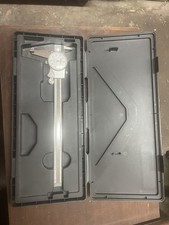 Mitutoyo 505-743 Dial Caliper  0-8" Range With Case 