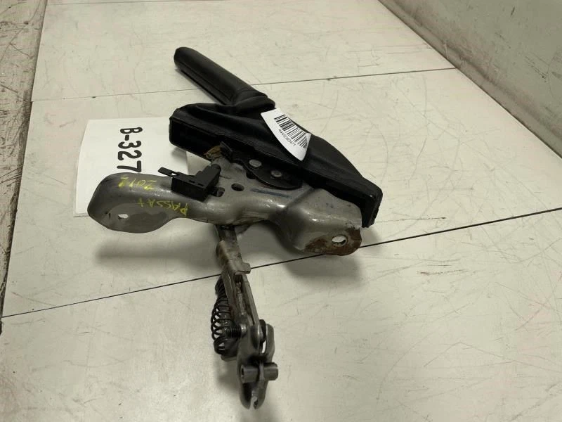 Volkswagen Passat SE 2012 palanca de control de freno de mano de emergencia OEM+ Foto 3 de 4