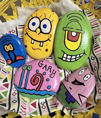 Set/5 Hand Painted Cartoon Pet Rocks SpongeBob Characters w/Basket Garden Rocks