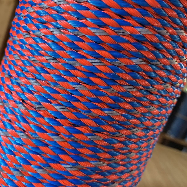 1/4" x 370 ft. Spool of 8 Strand Hollow Braid Polyethylene Rope. W