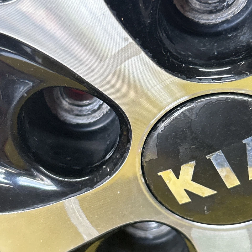 Rueda de fábrica de aleación Kia Optima 2011-2016 5 ranuras mecanizada y negra 17x6,5 OEM Foto 2 de 4