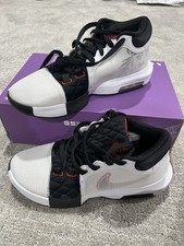 Men  s 10 Nike LeBron Witness VIII In White/Black-University Red New In Box