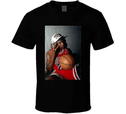 3 Peat Michael Jordan Bulls Basketball Championship Fan Black T Shirt