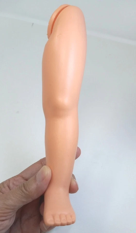 Muñeca artesanal de reparación pierna izquierda SOLO ideal Shirley Temple '72 piezas restauración Foto 3 de 4