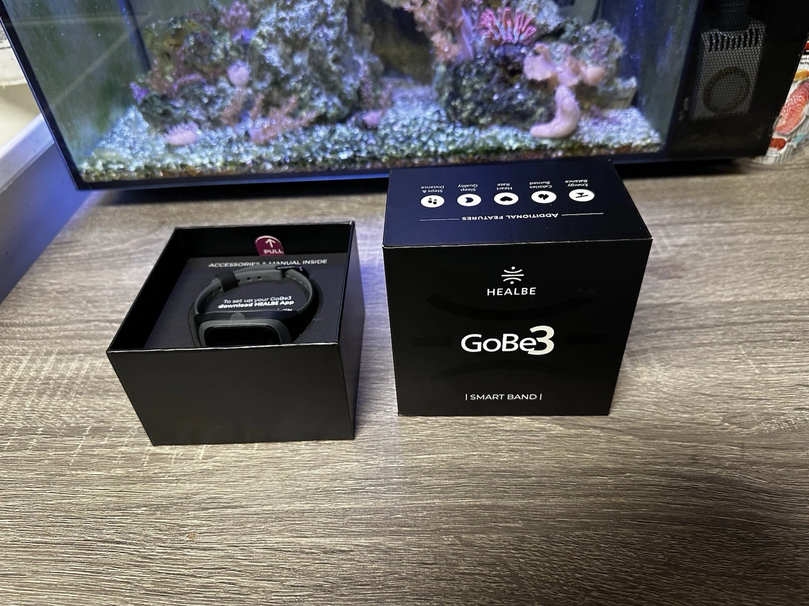 HEALBE GoBe3 - Fitness Tracker with Automatic Calorie Intake, Sleep Tracking