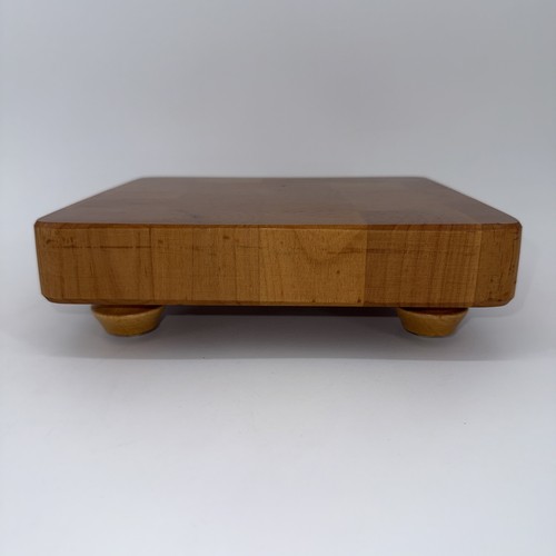 VTG Footed Wooden BUTCHER BLOCK Cutting Board .