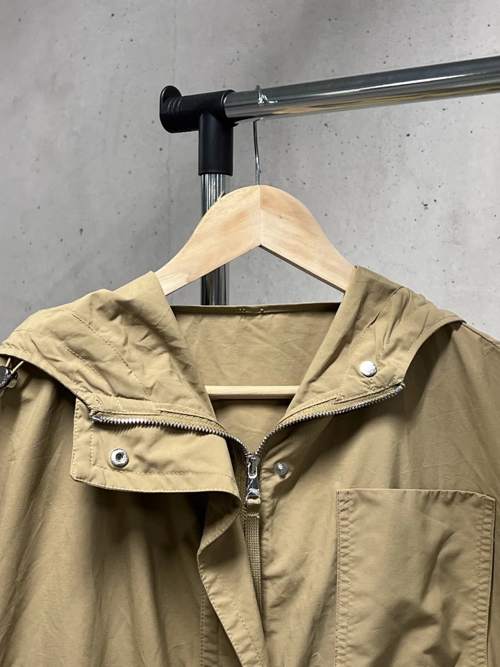 Moncler Opal Giubbotto Parka Chaqueta Ligera Color Arena Hecho en Rumania Talla 2 Foto 4 de 4