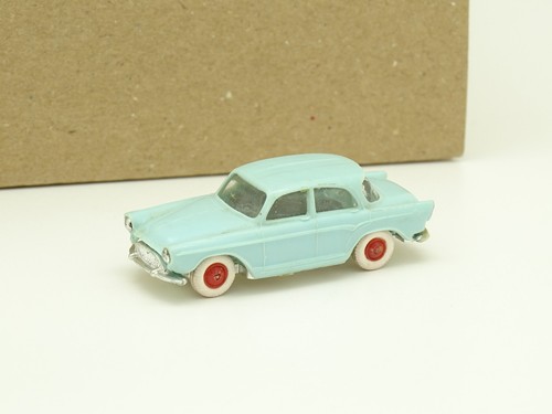 Norev Micro Miniaturas 1/86 HO - Simca Aronde P60 Azul Cielo