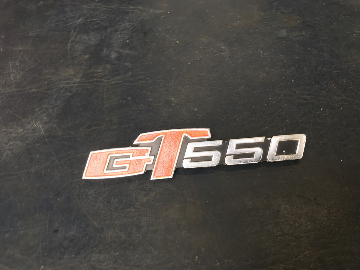 OEM SIDE COVER EMBLEM SUZUKI GT550 | eBay OEM SIDE COVER EMBLEM SUZUKI GT550 | eBay