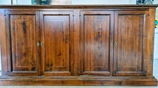 Credenza in noce tipo sacrestia.  N. 4 ante e 2 cassetti interni.