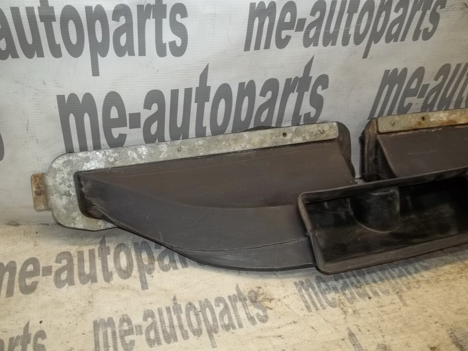 2003-2010 Bentley Continental OEM HVAC AC Defrost Vent Air Duct 3W0819063