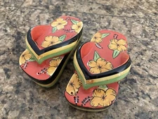Clay Art Salt & Pepper Shakers Flip Flop Slipper Sandals Hibiscus Flower Design