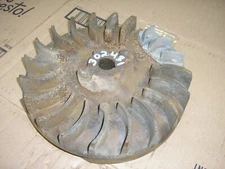 Simplicity Allis Chalmers Engine Flywheel Briggs & Stratton 302431  7013 Tractor