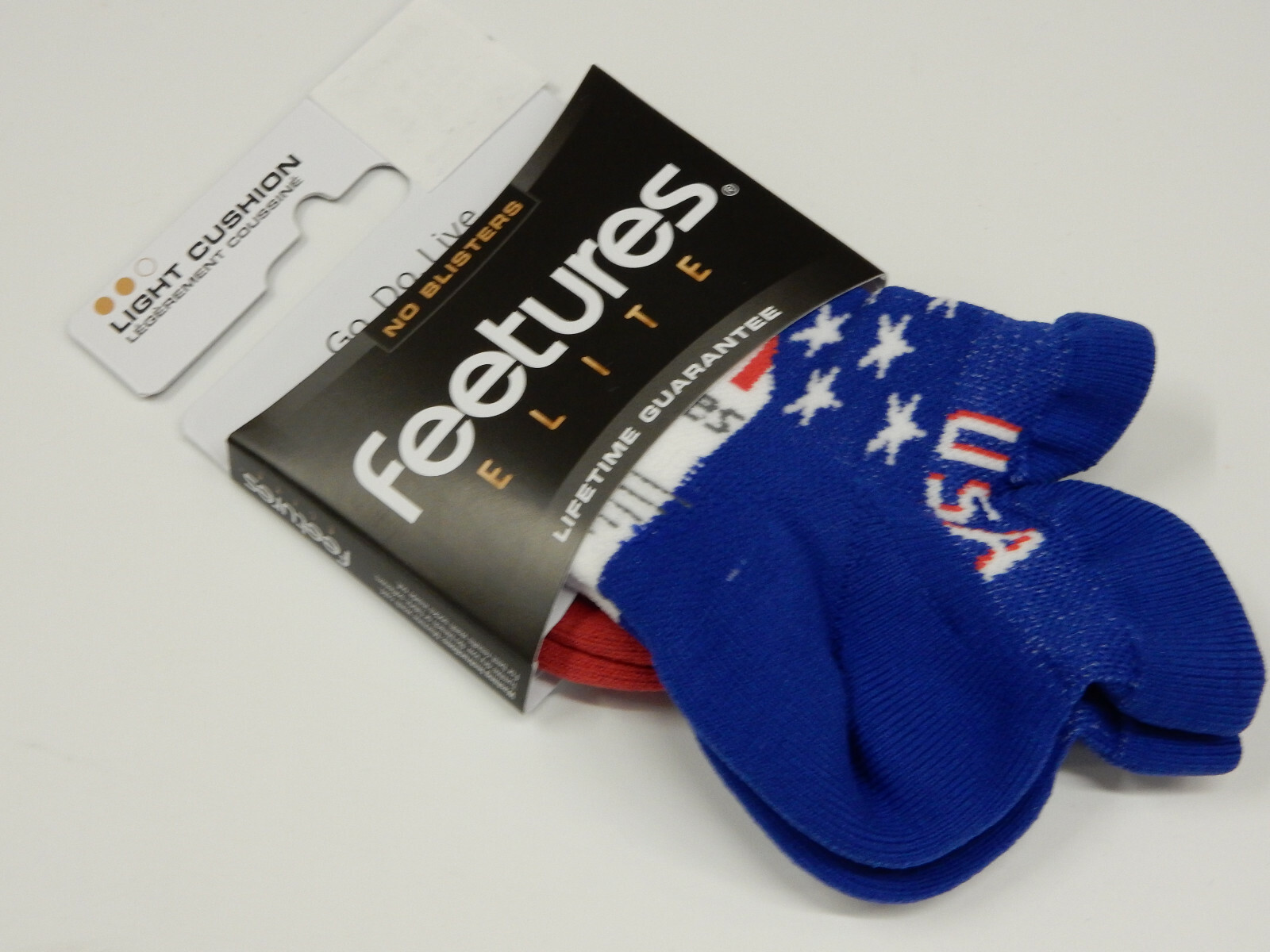 feetures elite light cushion no show tab socks