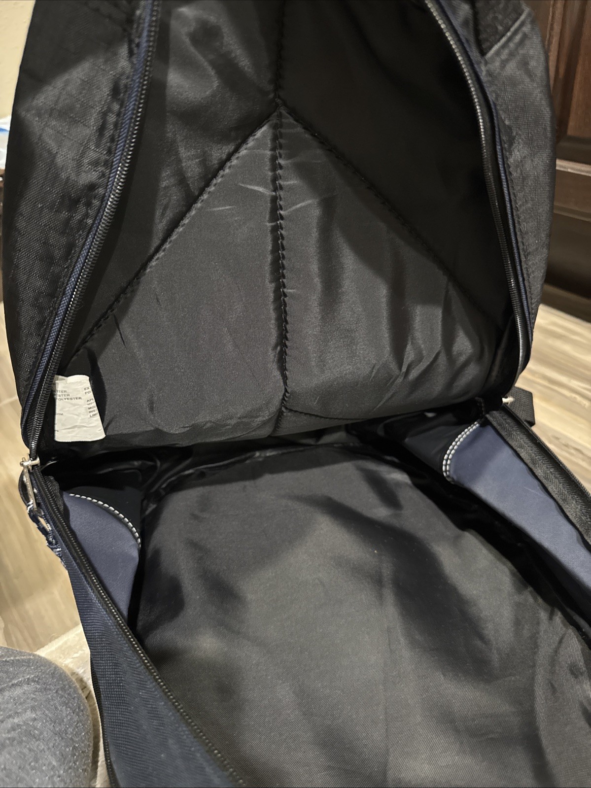 EASTSPORT BACKPACK NAVY WHITE BACKPACK CLEAN! - image 7