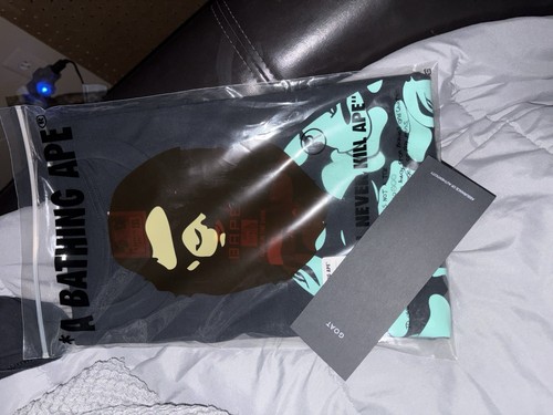 Bape XXL glow-In-The-Dark T-Shirt - Picture 2 of 8