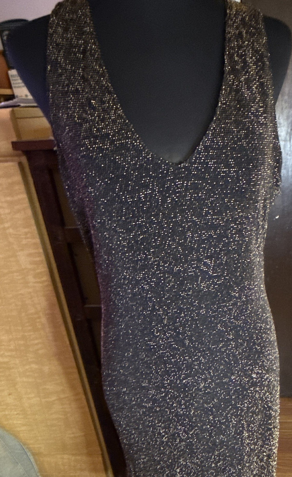 Forever 21 Black Gold Glitter Sheath Dress XL V-Neck Sleeveless Knee Length