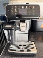 Philips 5500 Series EP5546/70 Bean to Cup Coffee Machine LatteGo Black/Silver