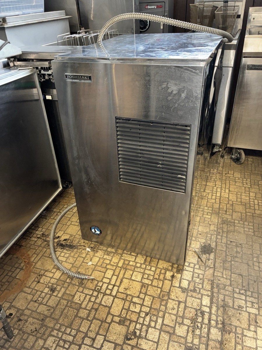 Hoshizaki 600 Lb. Ice Maker, 220v, 1 Ph, With Bin, Water Cooled