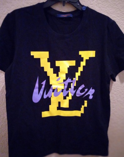 Men's Louis Vuitton T Shirt New with Tags Size Large Solid Black with 