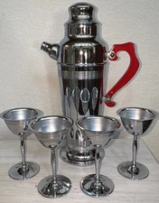 Vintage MCM Chrome Cocktail Martini Shaker Red Lucite Handle w/4 Matching Cups