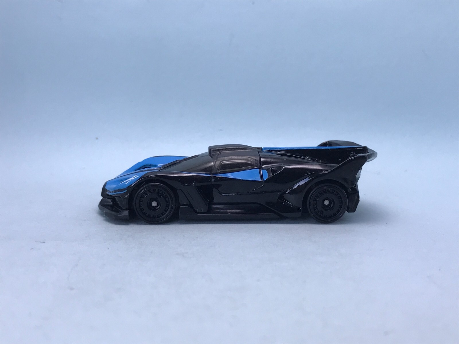 Hot wheels bugatti bolide