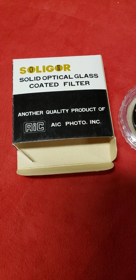 New NOS SOLIGOR 49mm Y2 YELLOW SCREW IN FILTER NIB with case and instructions. - Image 4 of 4