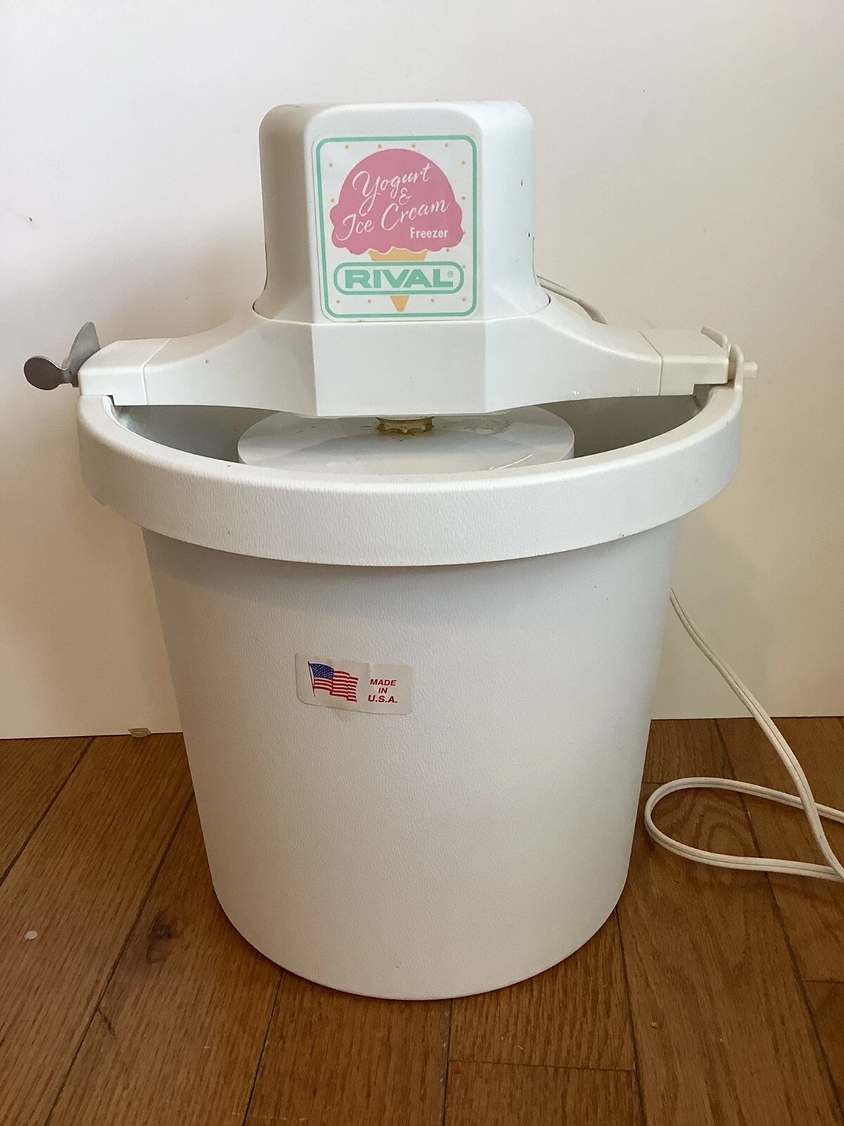 Vintage Rival Yogurt And Ice Cream Freezer Maker 4Qt Electric Tested
